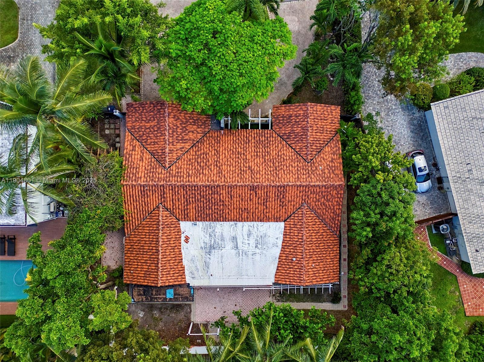 5961 SW 56th Ter South Miami, FL 33143