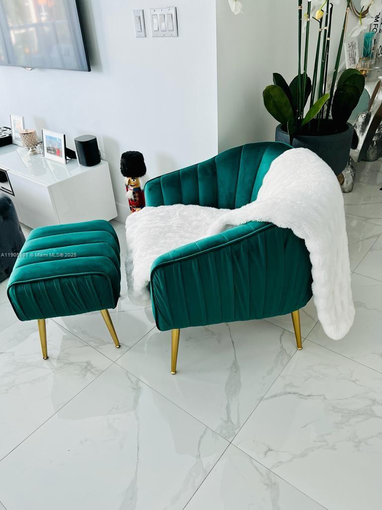 image Quantum On The Bay Condo5