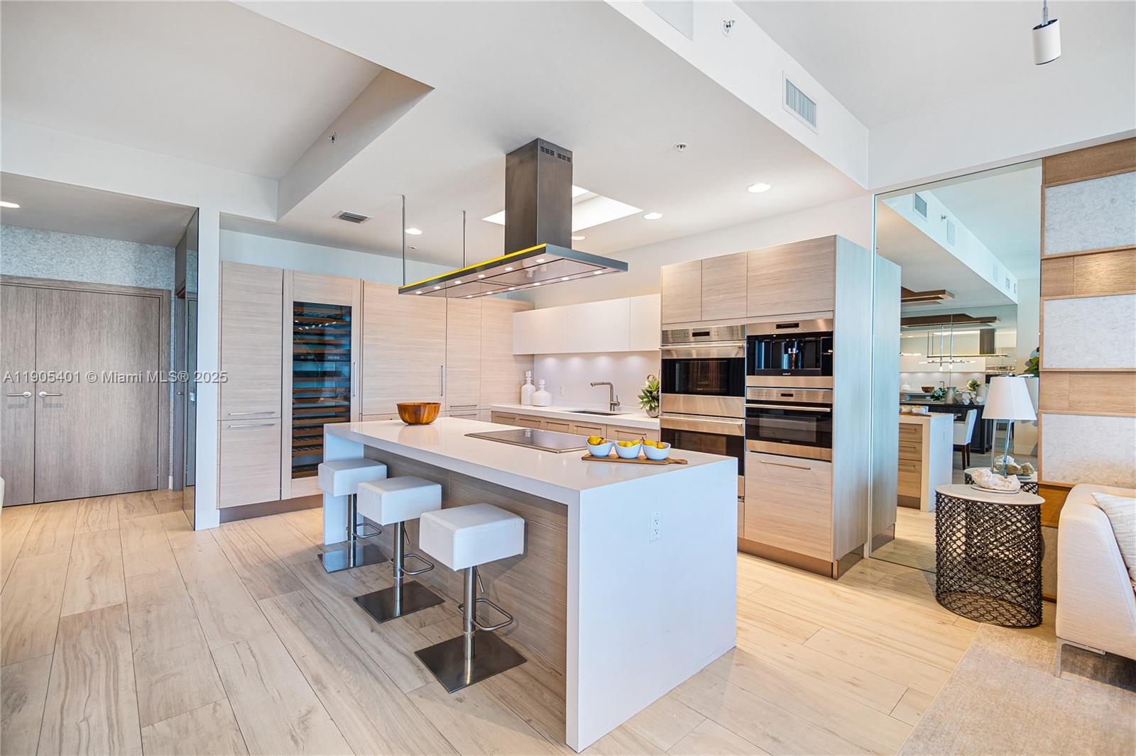 17301 Biscayne Blvd #PH6 North Miami Beach, FL 33160