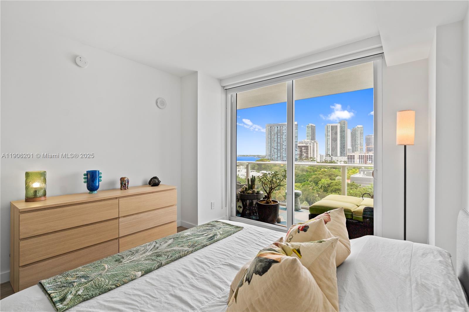 4250 Biscayne Blvd #1218 Miami, FL 33137