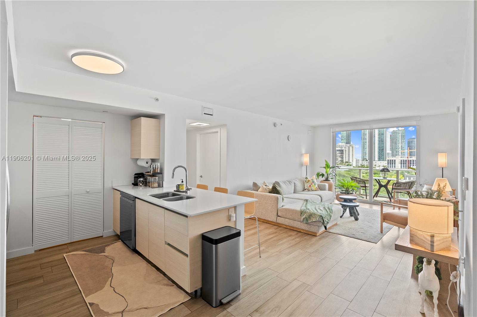 4250 Biscayne Blvd #1218 Miami, FL 33137