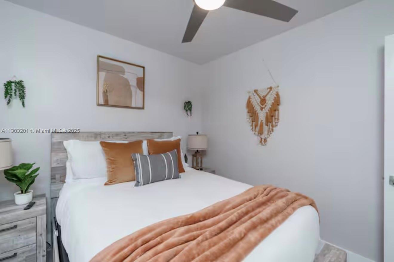 1721 SW 11th Ter Miami, FL 33135