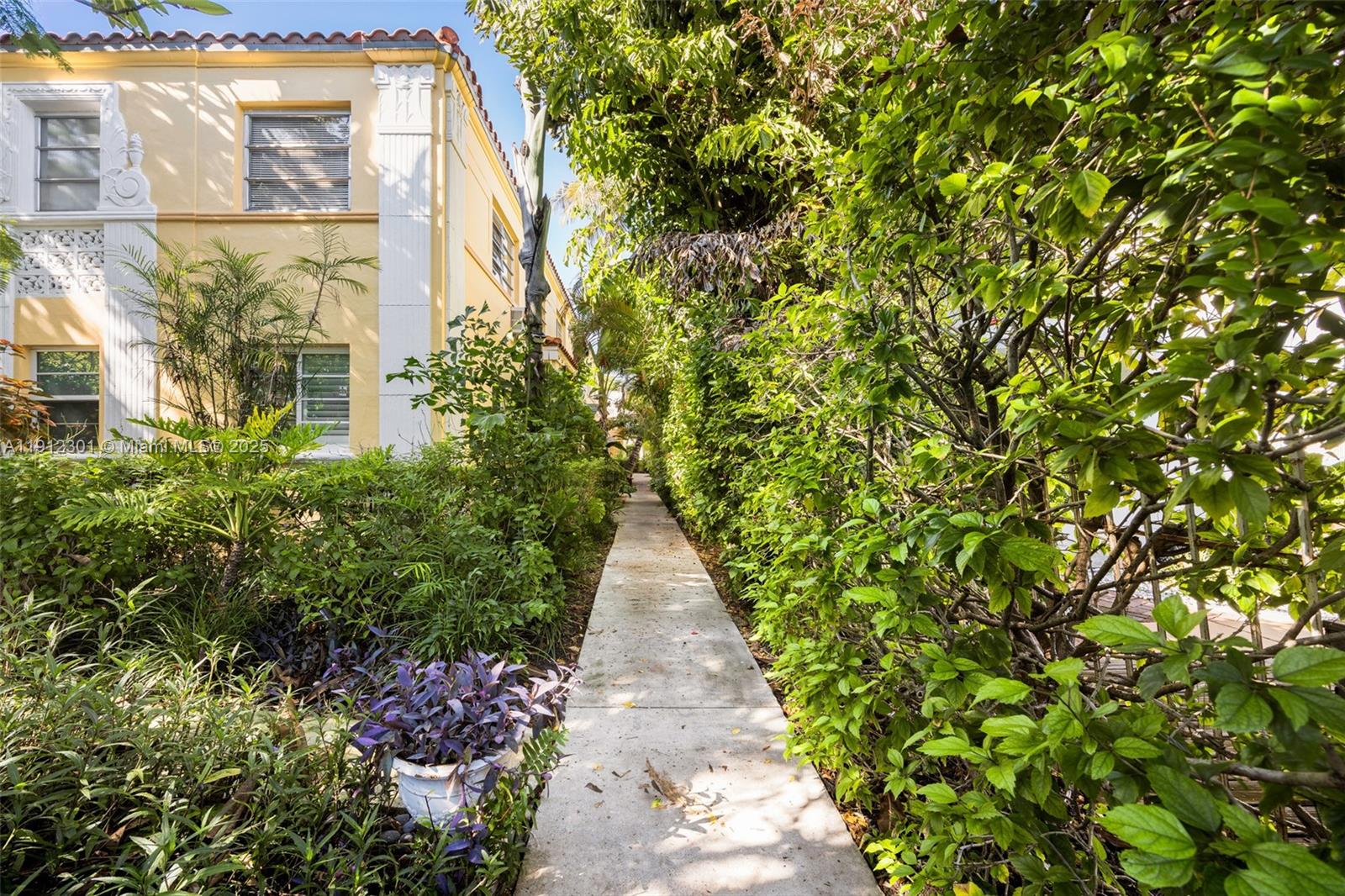 846 Jefferson Ave #3 Miami Beach, FL 33139