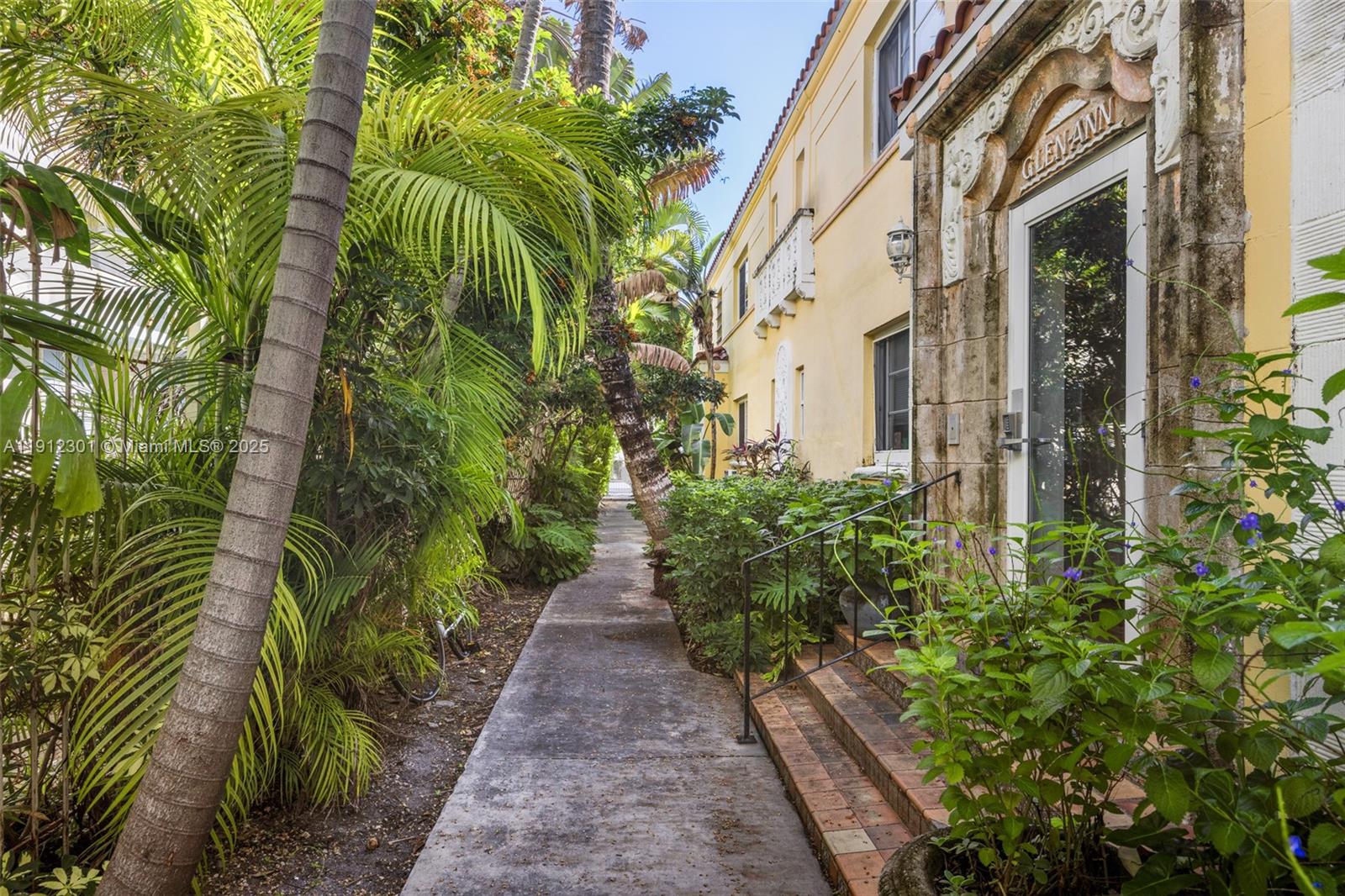 846 Jefferson Ave #3 Miami Beach, FL 33139