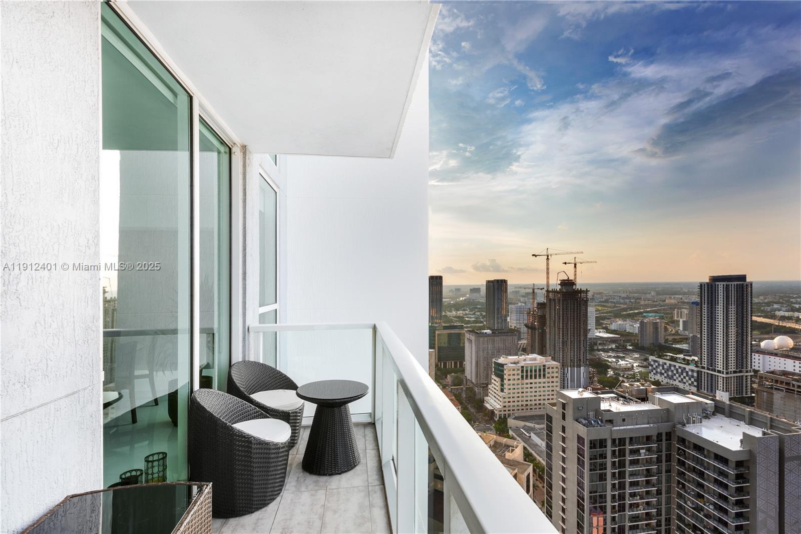 image Vizcayne North Condo3