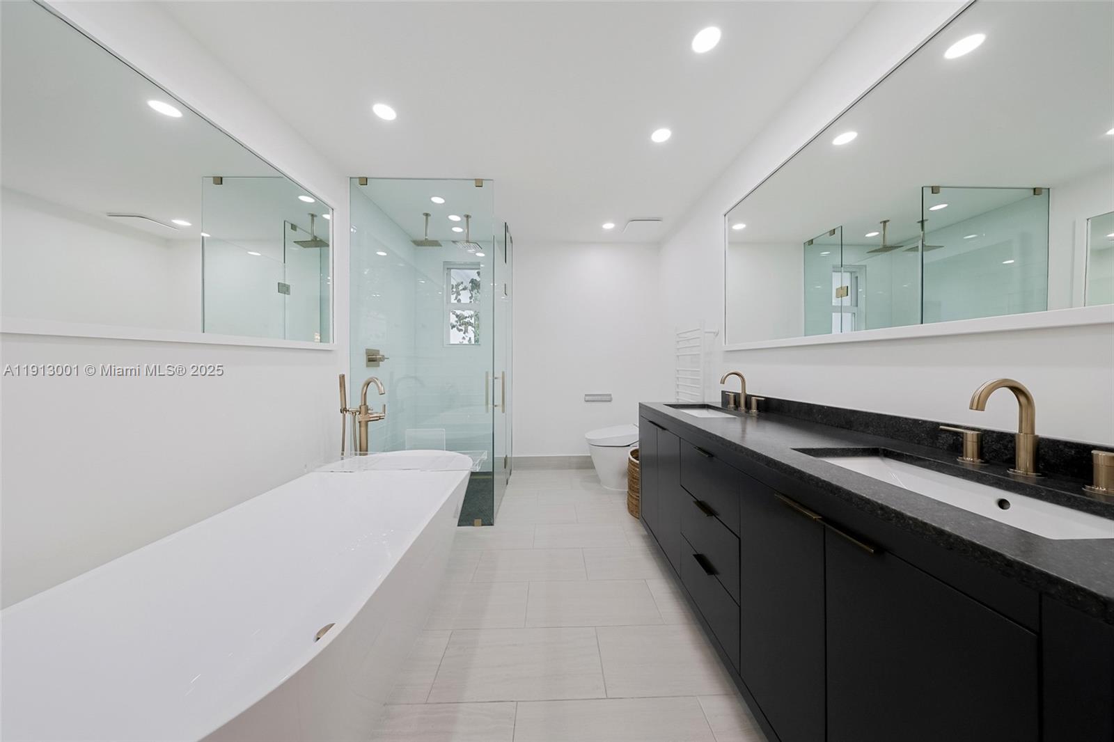 6100 La Gorce Dr Miami Beach, FL 33140