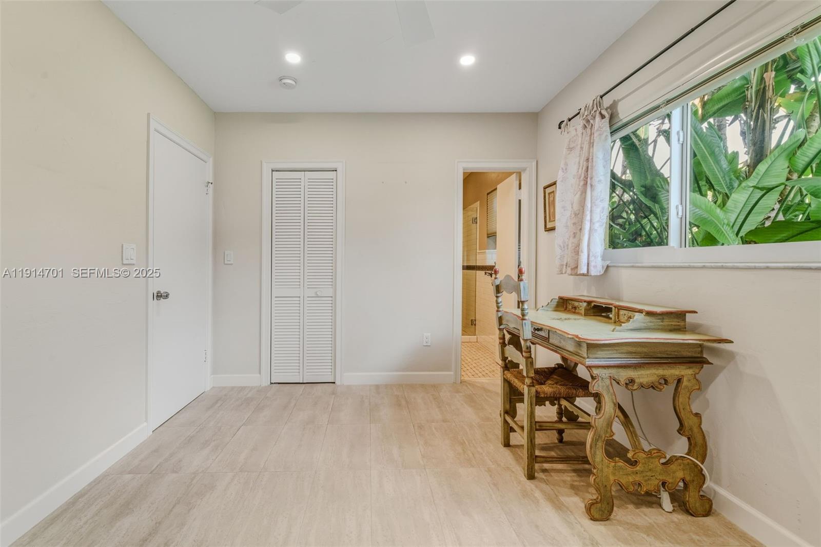 8001 SW 66th Ter Miami, FL 33143