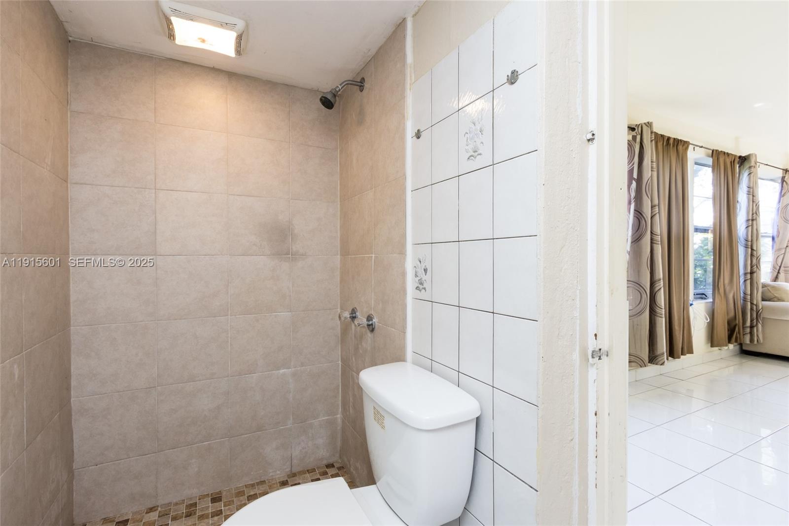 1264 NE 156th St North Miami Beach, FL 33162