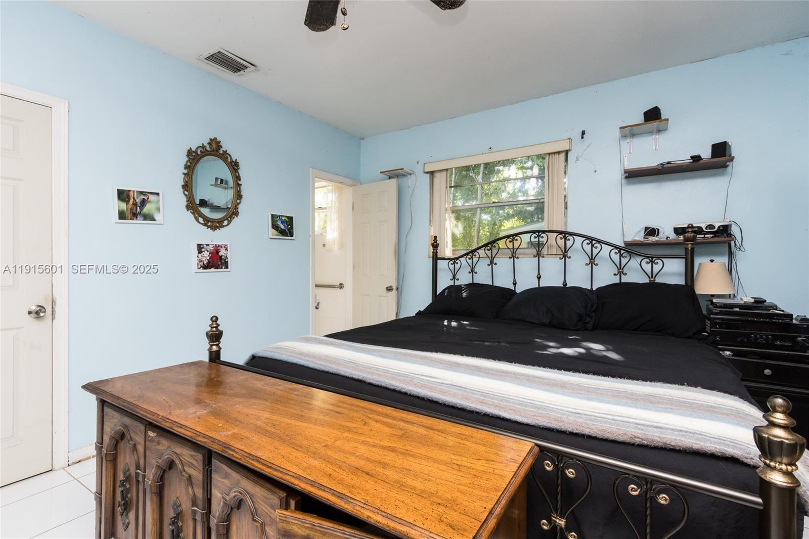 1264 NE 156th St North Miami Beach, FL 33162