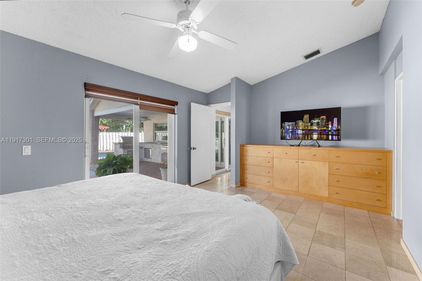 5110 SW 153rd Pl N Miami, FL 33185