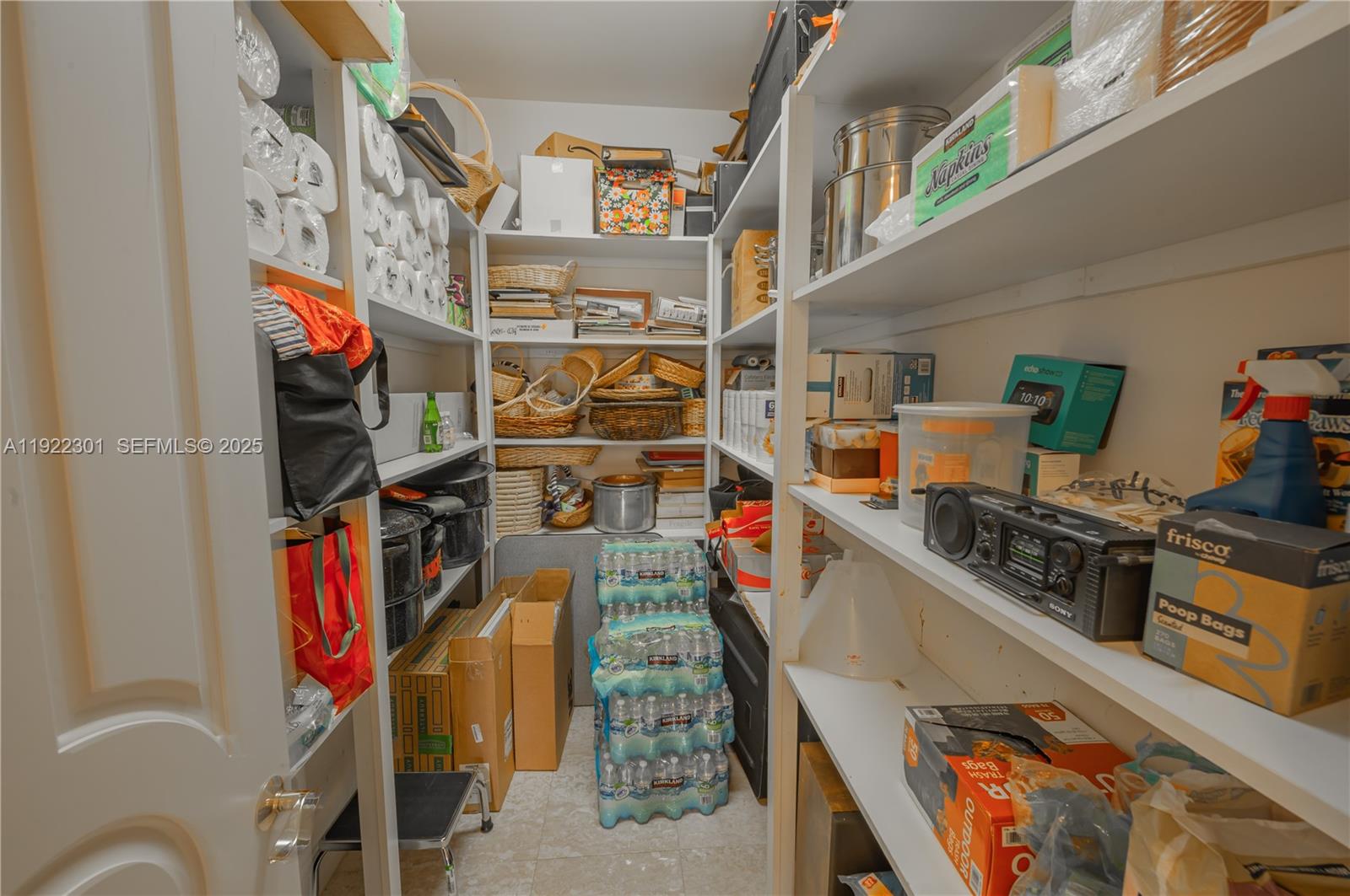 3220 NE 165th St North Miami Beach, FL 33160