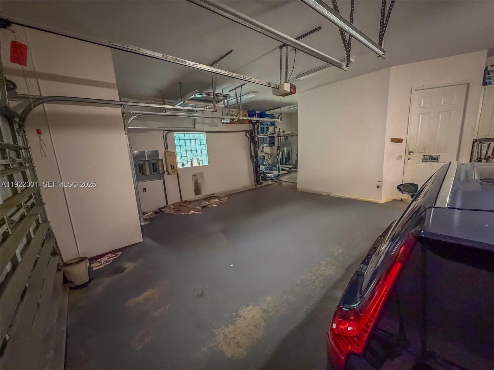 3220 NE 165th St North Miami Beach, FL 33160