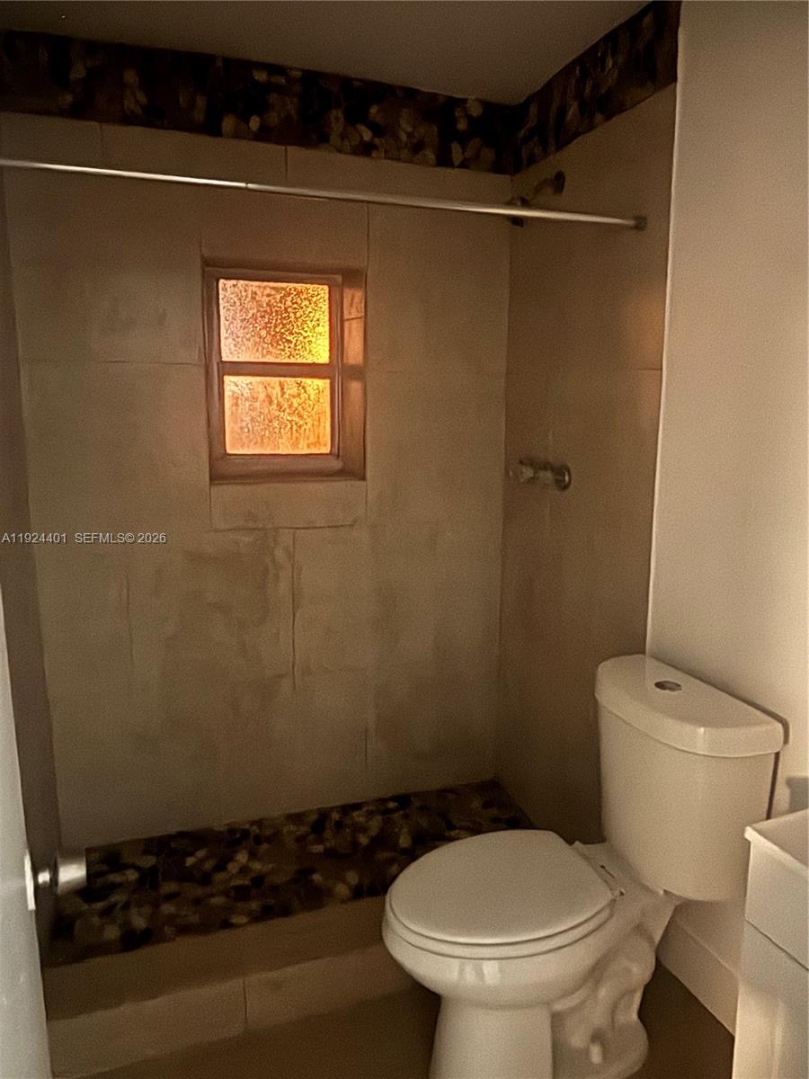 354 E 50th St Hialeah, FL 33013