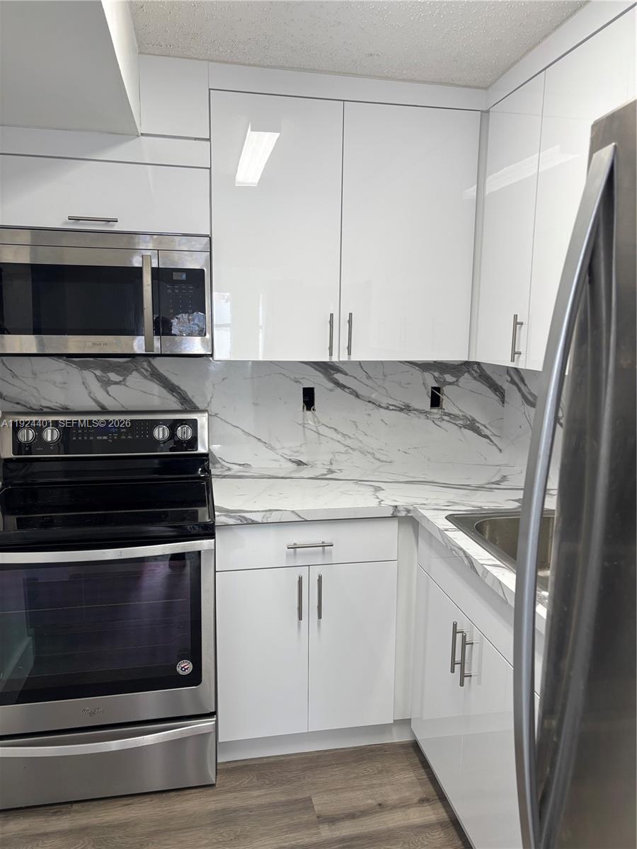 354 E 50th St Hialeah, FL 33013