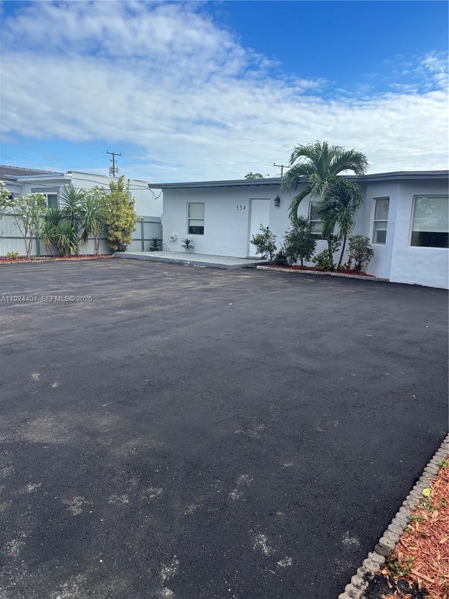 354 E 50th St Hialeah, FL 33013