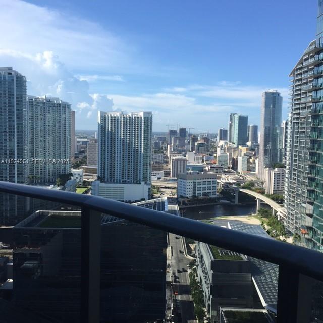 image Brickell Heights East9