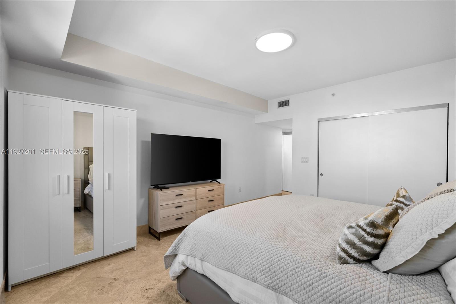 19900 E Country Clb Dr #1112 Aventura, FL 33180