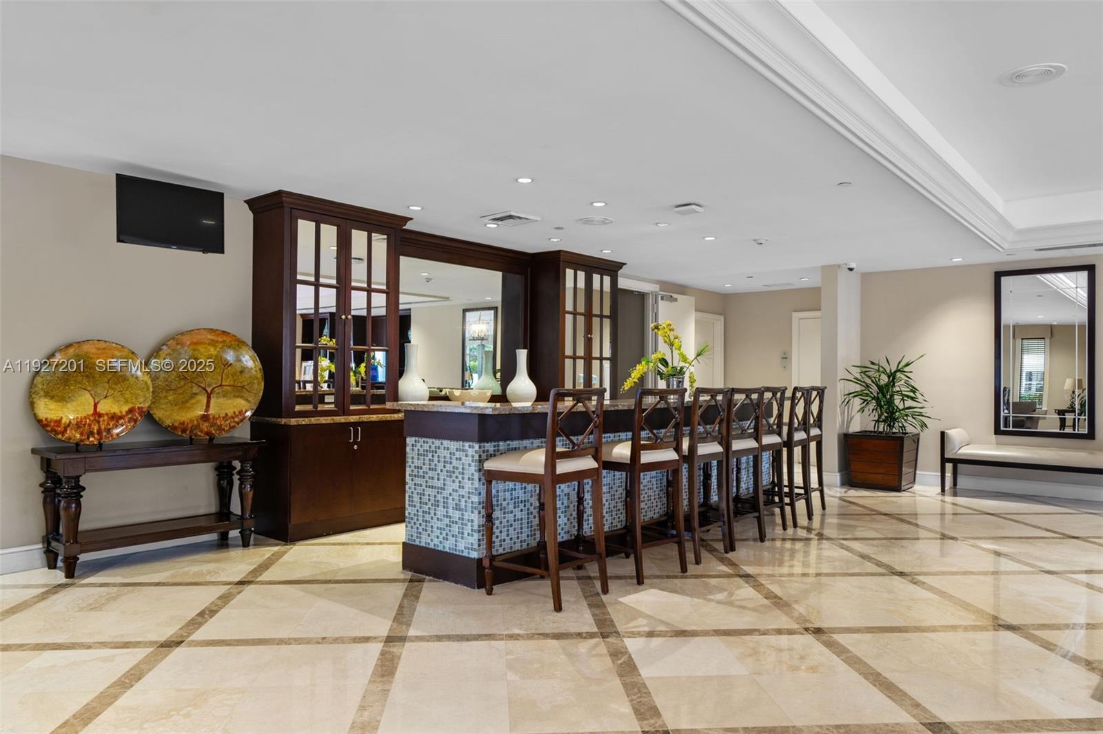 19900 E Country Clb Dr #1112 Aventura, FL 33180