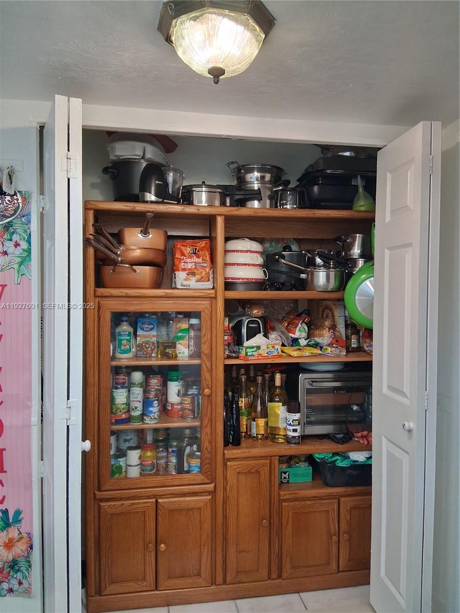 8841 NW Sunrise Lks Blvd #112 Sunrise, FL 33322