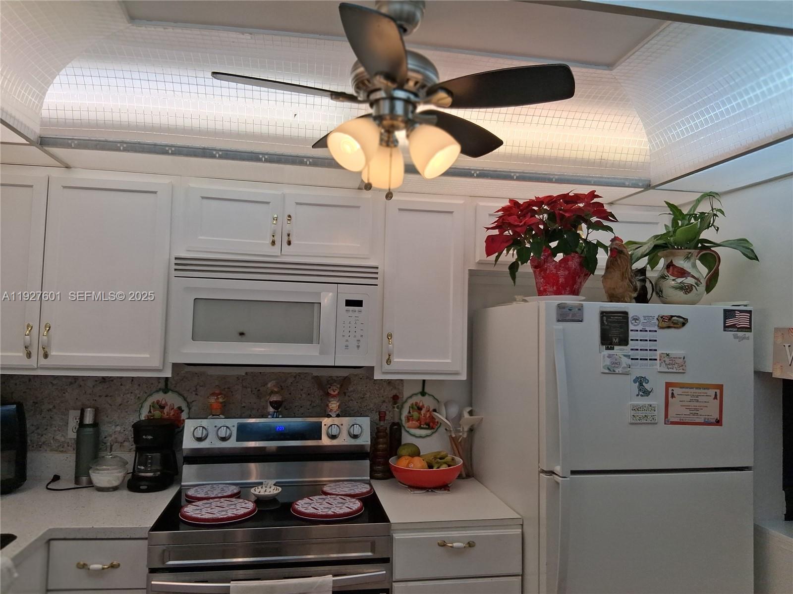 8841 NW Sunrise Lks Blvd #112 Sunrise, FL 33322