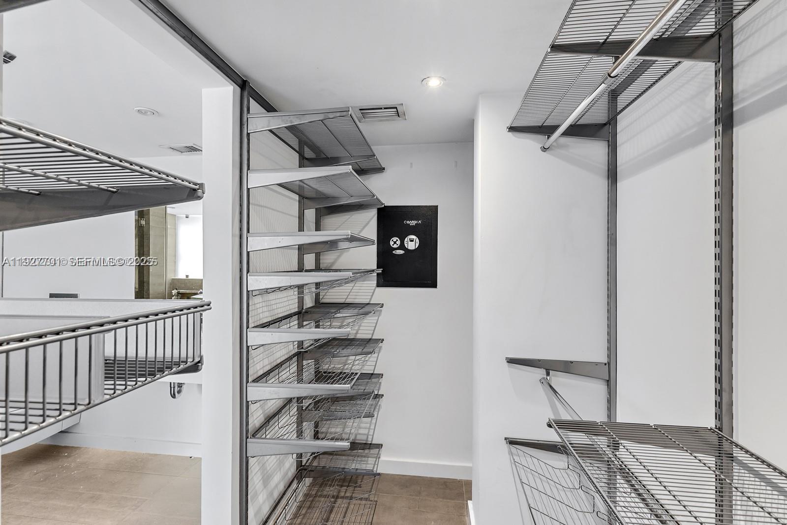 100 Ocean Ln Dr #304 Key Biscayne, FL 33149