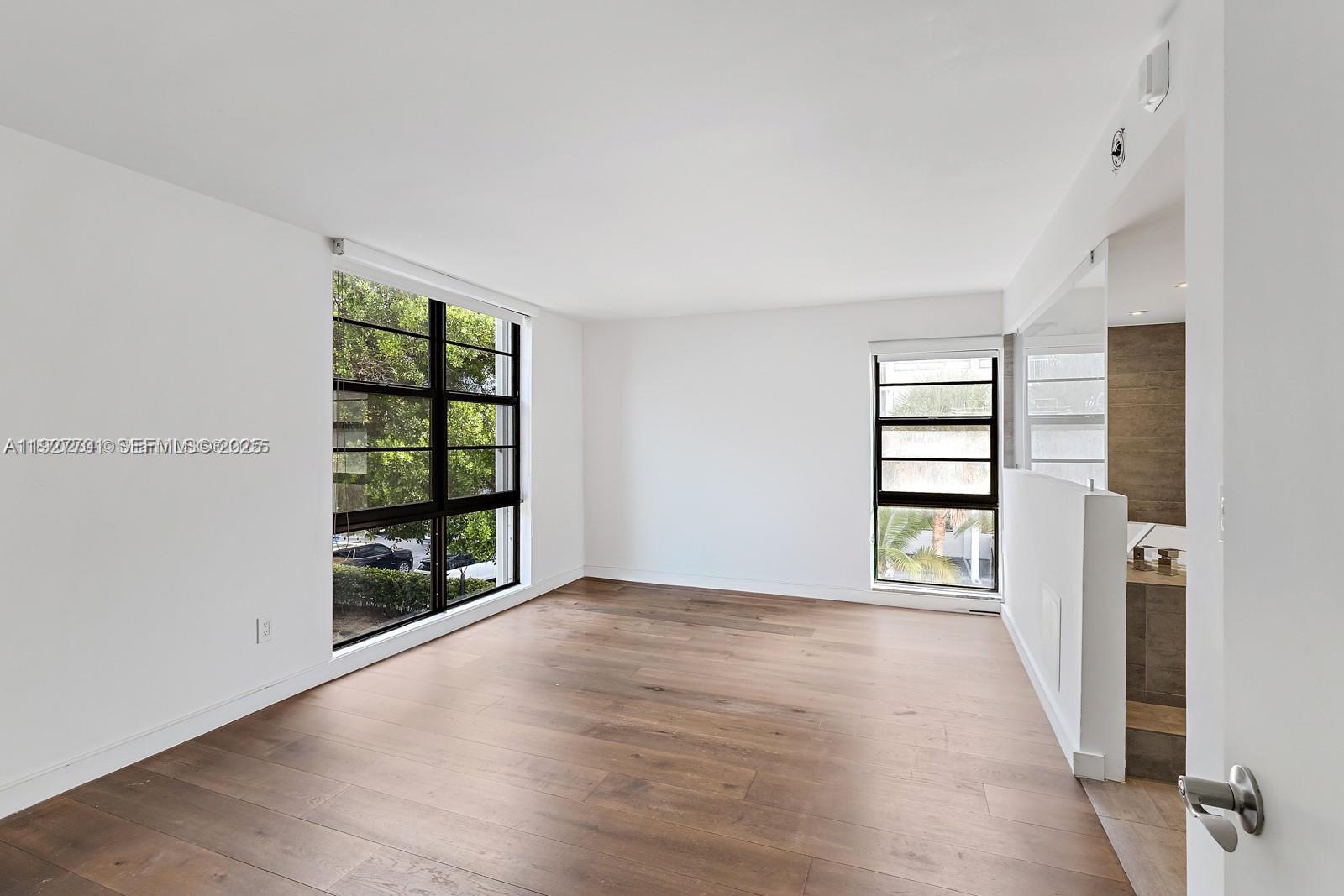 100 Ocean Ln Dr #304 Key Biscayne, FL 33149