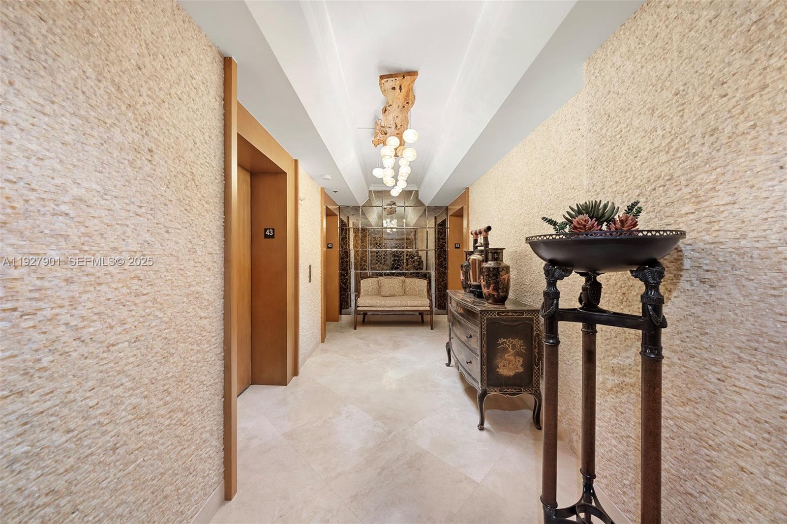 image Acqualina Ocean Residence2