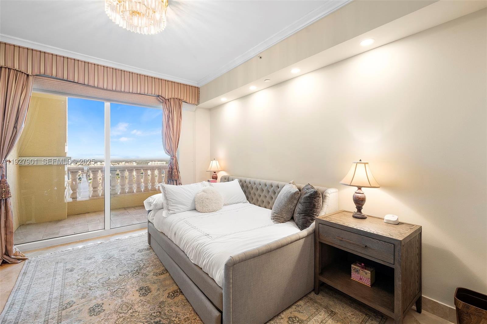 image Acqualina Ocean Residence35