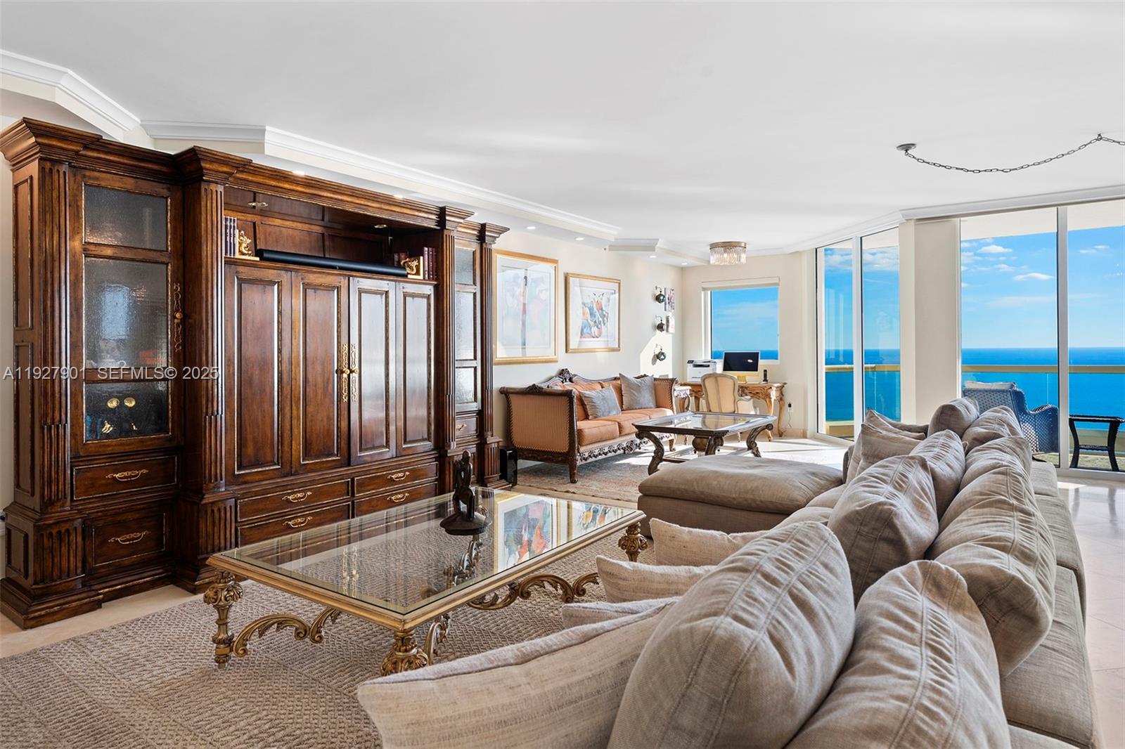 image Acqualina Ocean Residence4