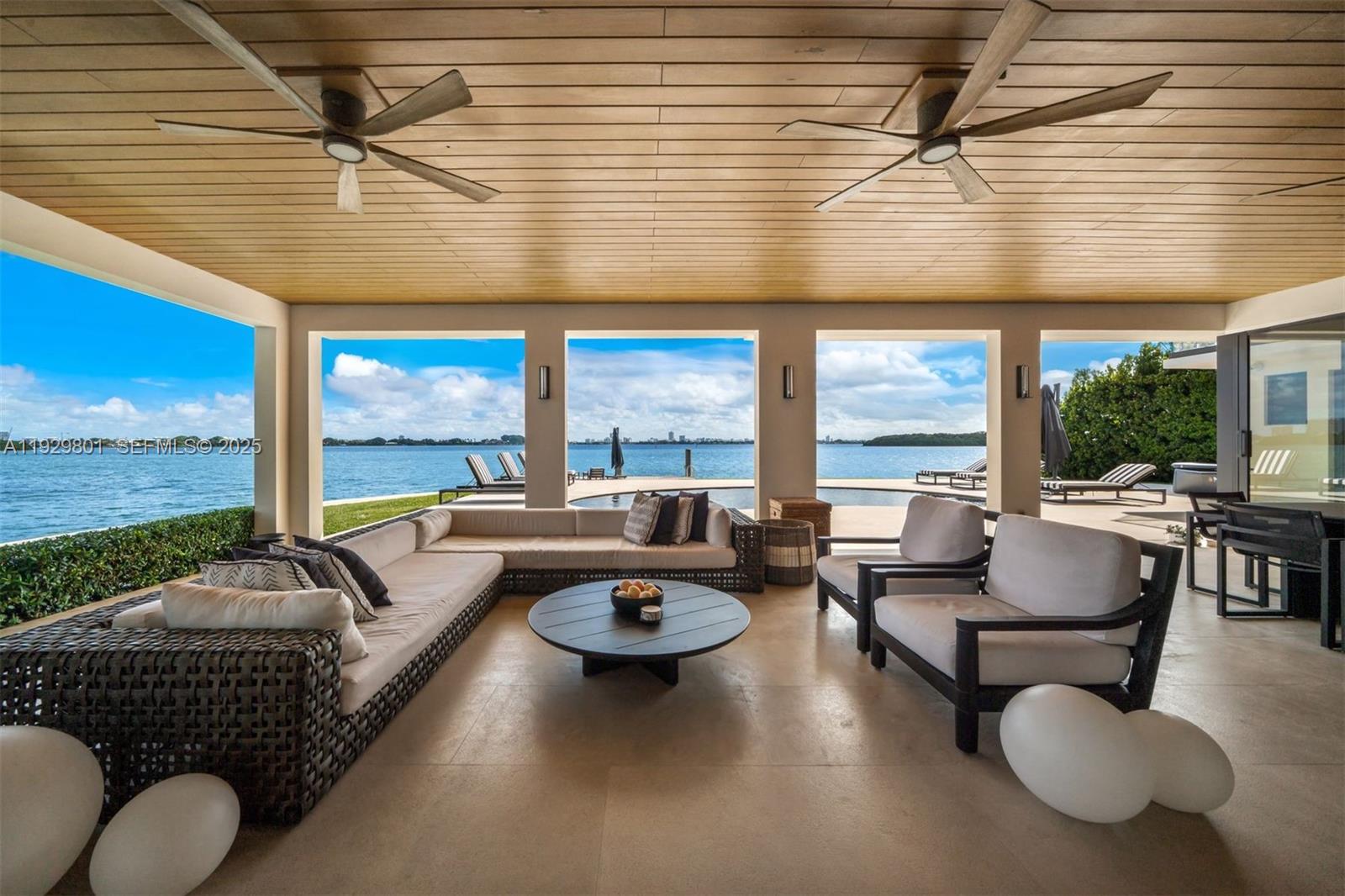 1995 NE 118th Rd North Miami, FL 33181