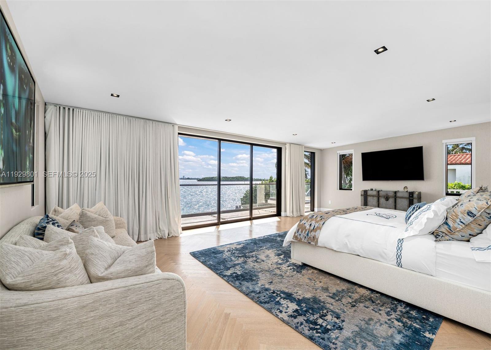 1995 NE 118th Rd North Miami, FL 33181