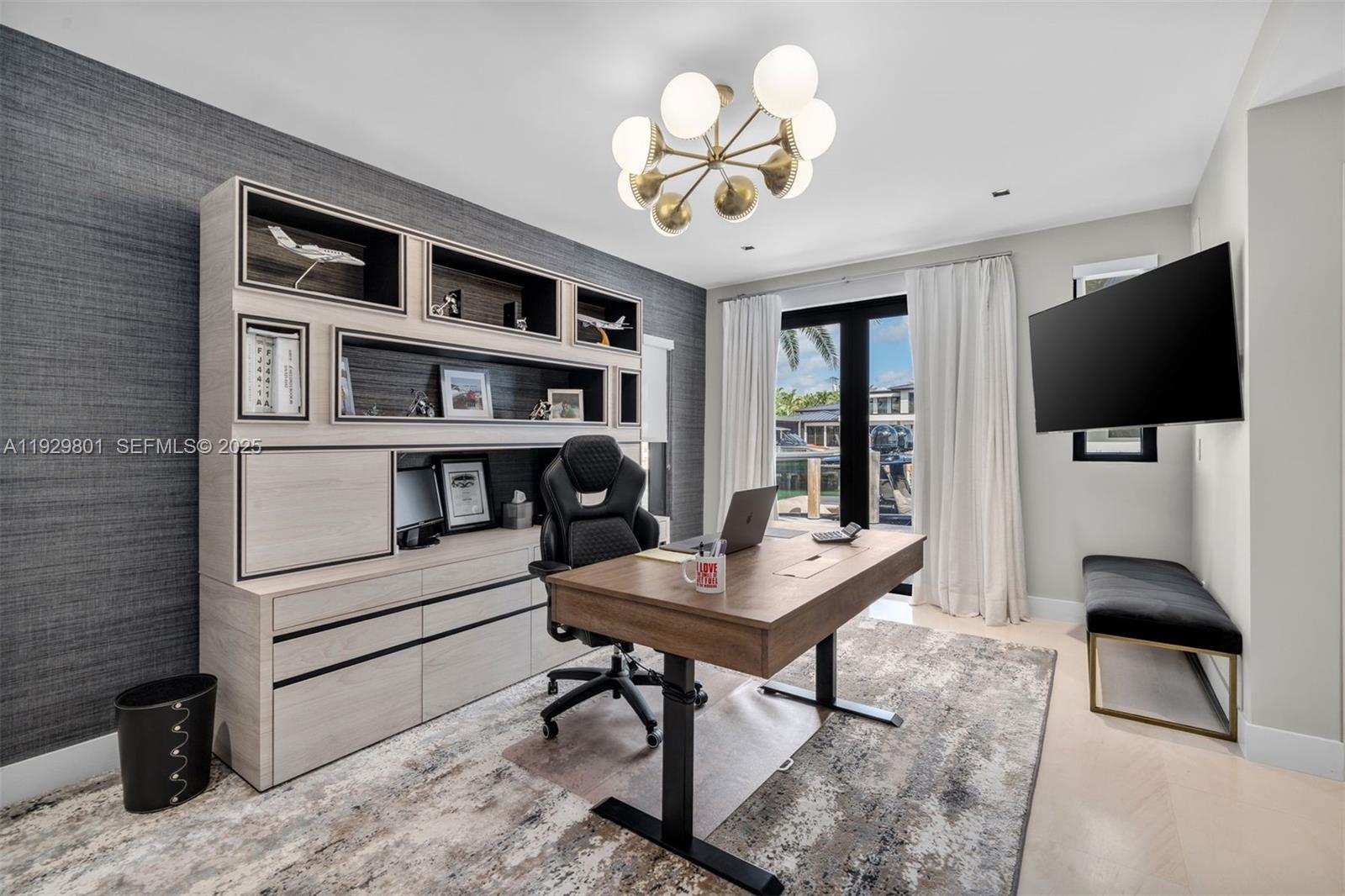 1995 NE 118th Rd North Miami, FL 33181