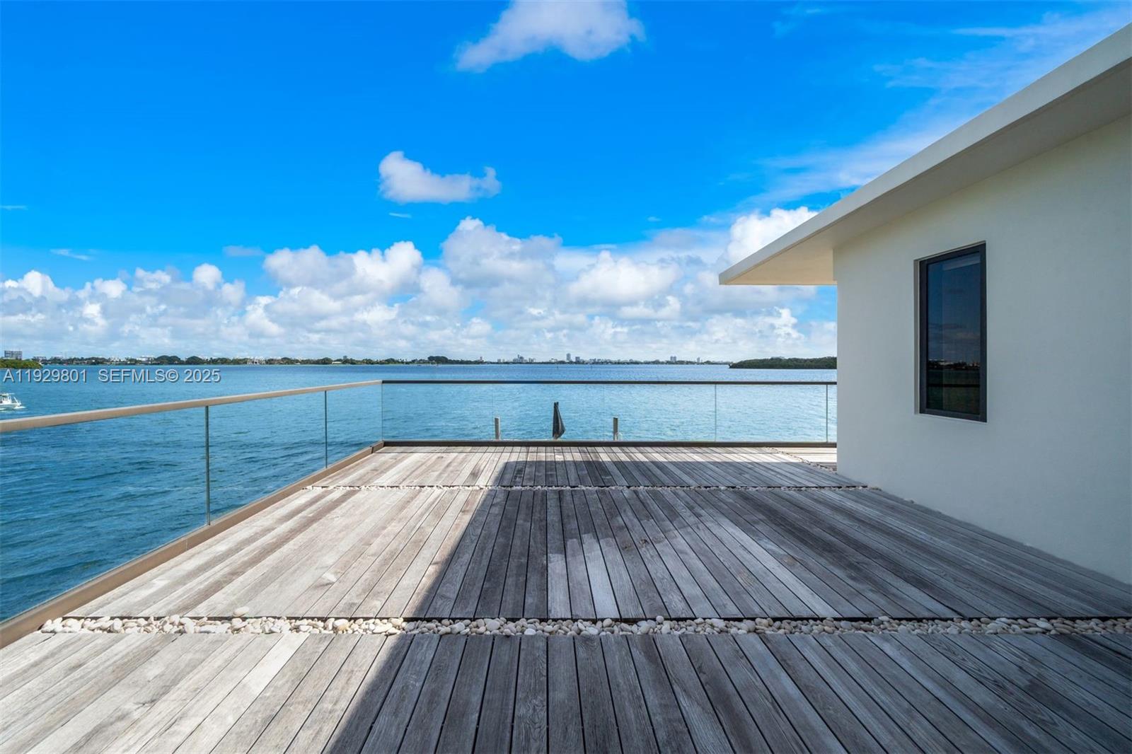 1995 NE 118th Rd North Miami, FL 33181