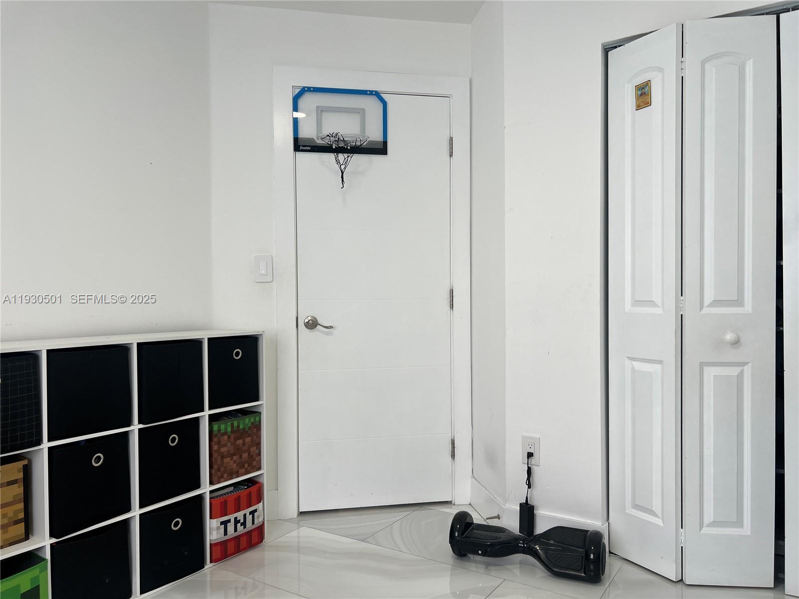 6101 SW 153rd Ct Rd Miami, FL 33193