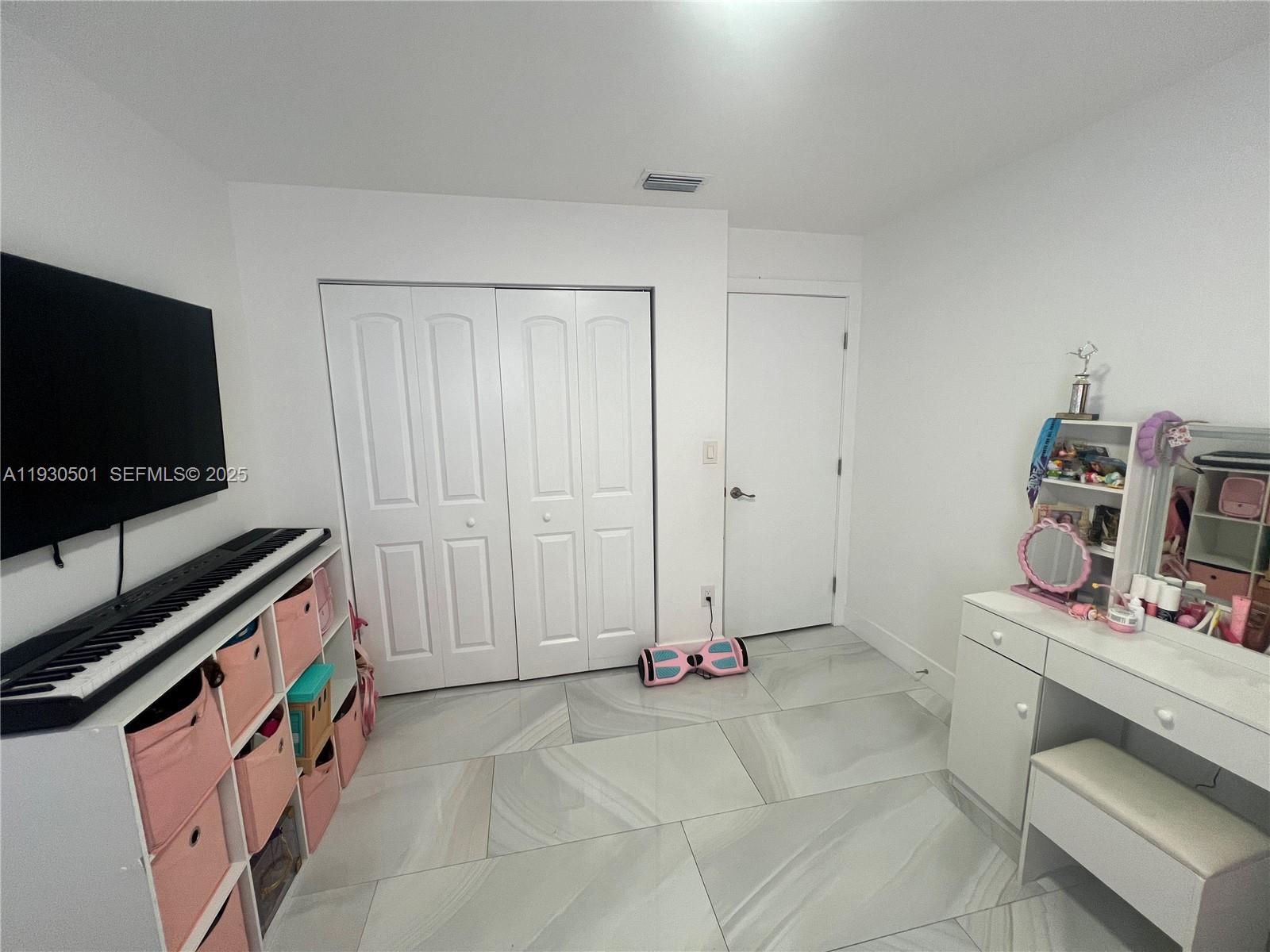 6101 SW 153rd Ct Rd Miami, FL 33193