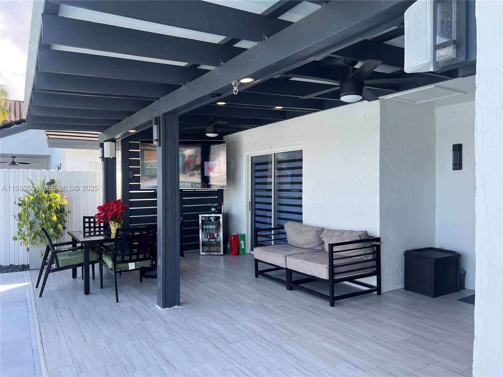 6101 SW 153rd Ct Rd Miami, FL 33193