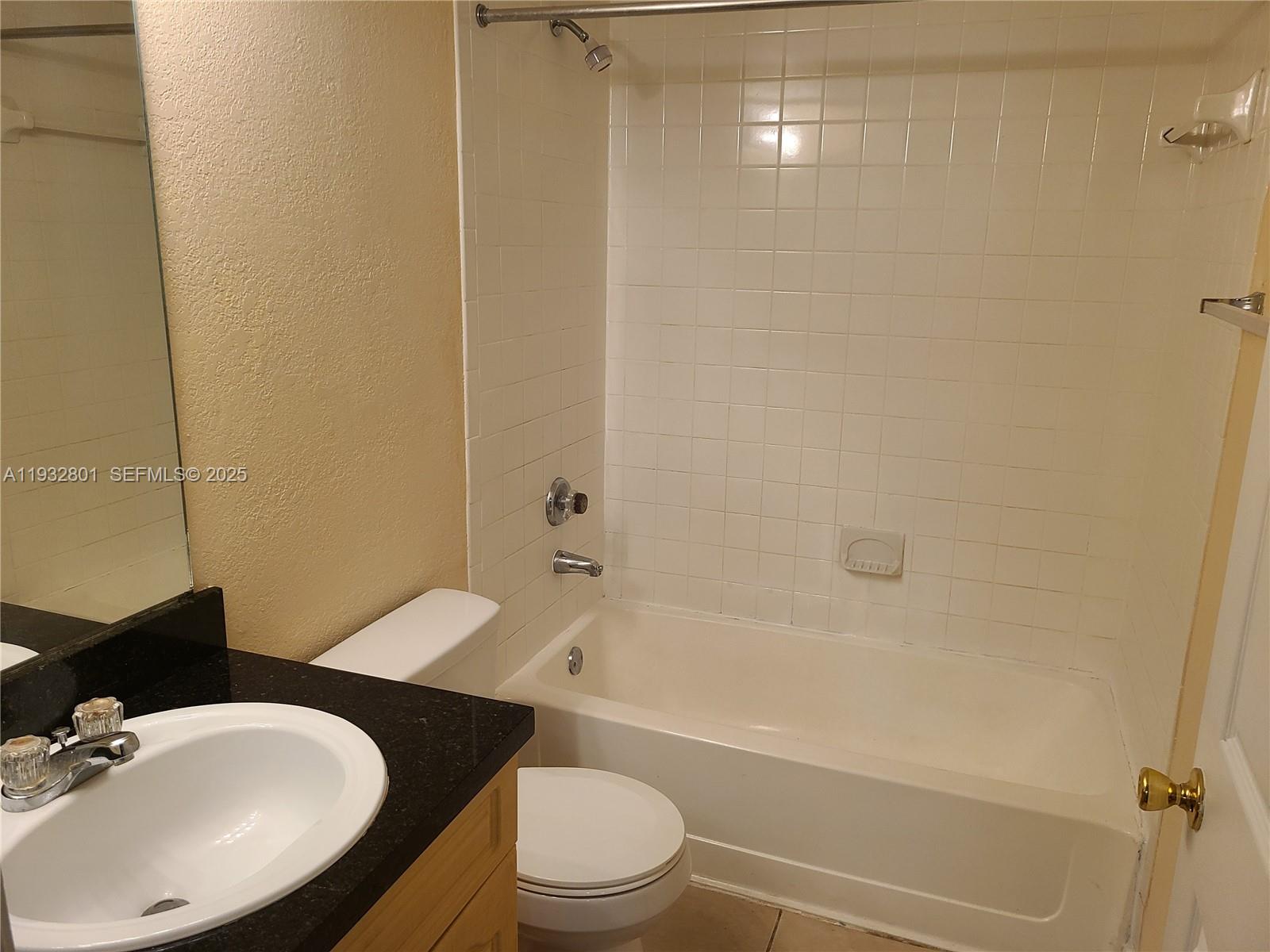 9983 S Nob Hl Ct #. Sunrise, FL 33351