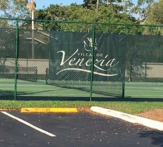 9983 S Nob Hl Ct #. Sunrise, FL 33351