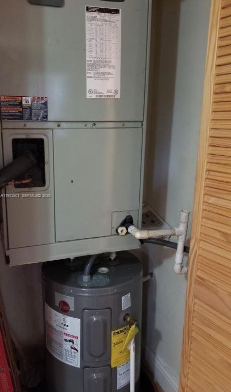 9983 S Nob Hl Ct #. Sunrise, FL 33351