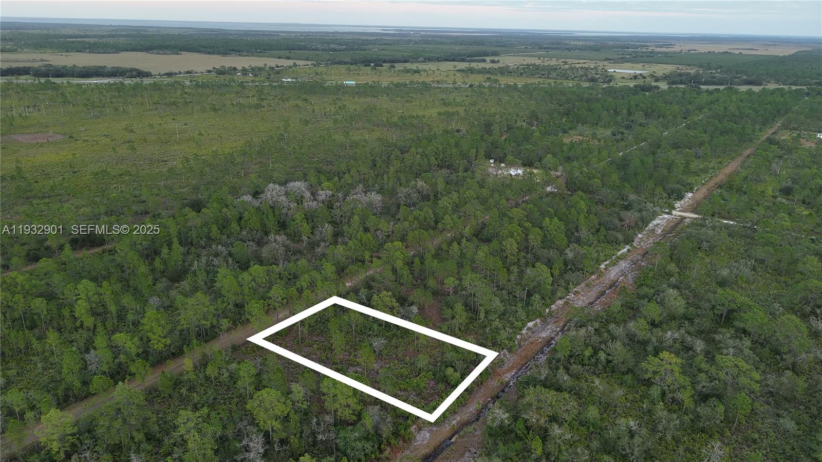 215 Ixora Dr Other, FL 33855