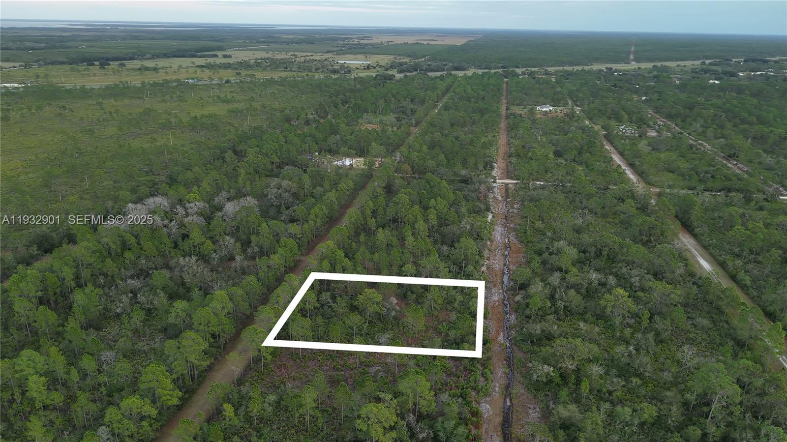 215 Ixora Dr Other, FL 33855