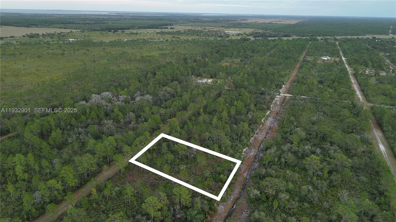 215 Ixora Dr Other, FL 33855