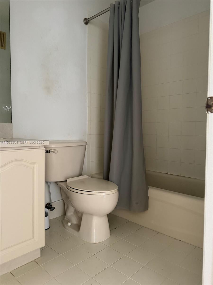 8854 W Flagler St #210 Miami, FL 33174