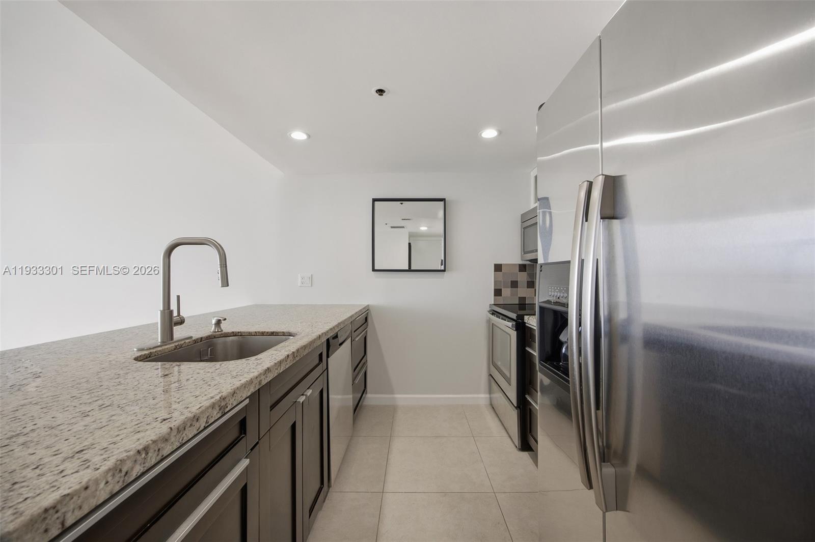 7601 E Treasure Dr #1119 North Bay Village, FL 33141