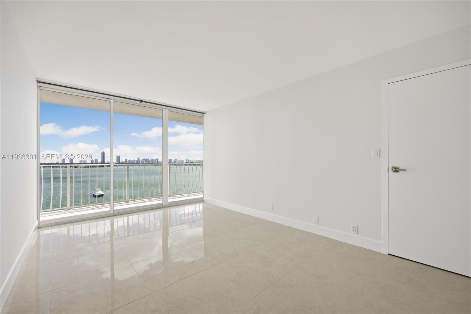 7601 E Treasure Dr #1119 North Bay Village, FL 33141