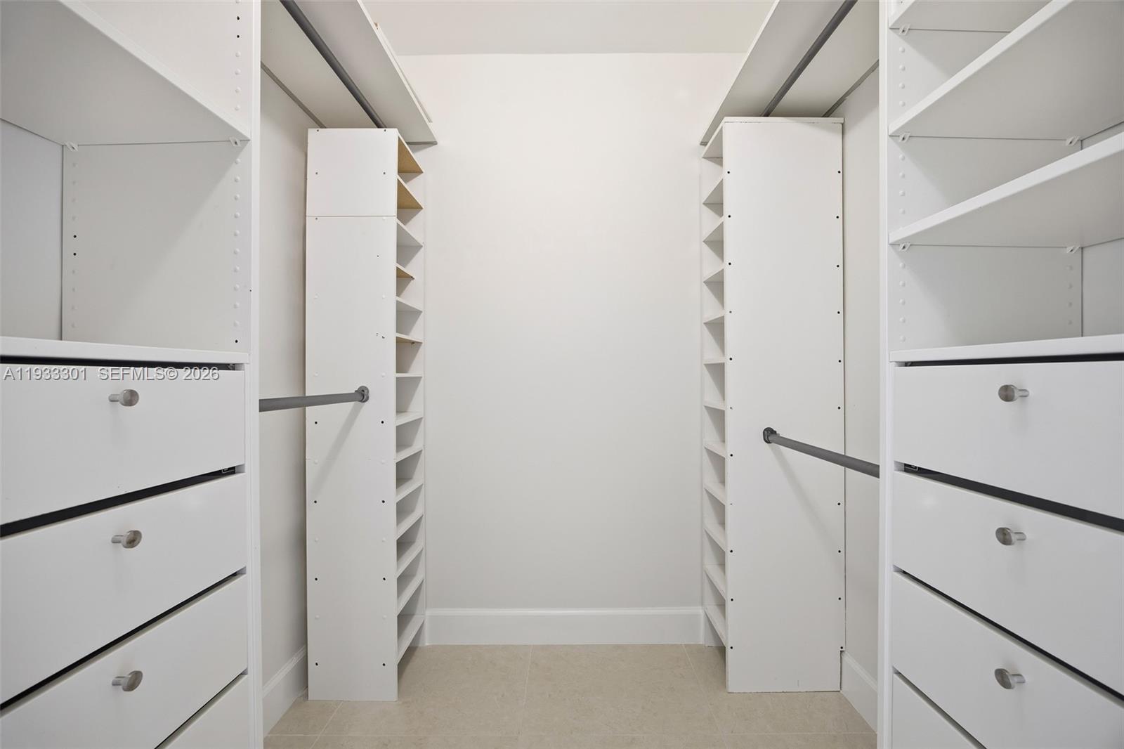 7601 E Treasure Dr #1119 North Bay Village, FL 33141