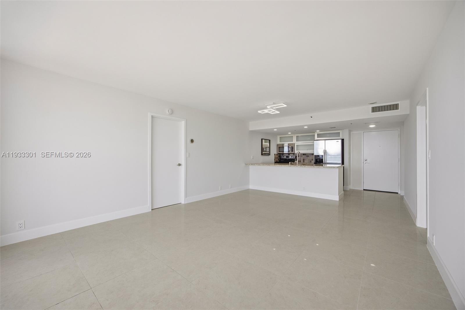 7601 E Treasure Dr #1119 North Bay Village, FL 33141