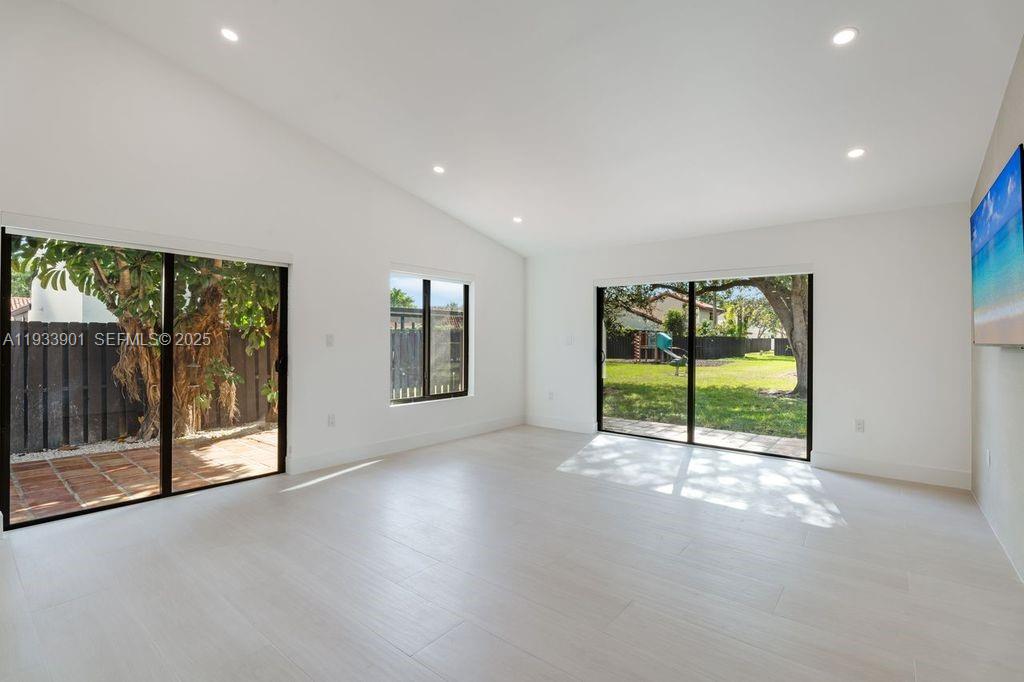 11256 SW 90th Ln #11256 Miami, FL 33176