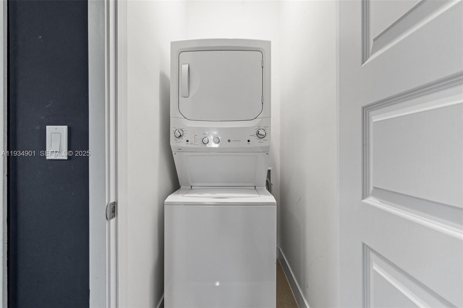 10870 Shore St Parkland, FL 33076