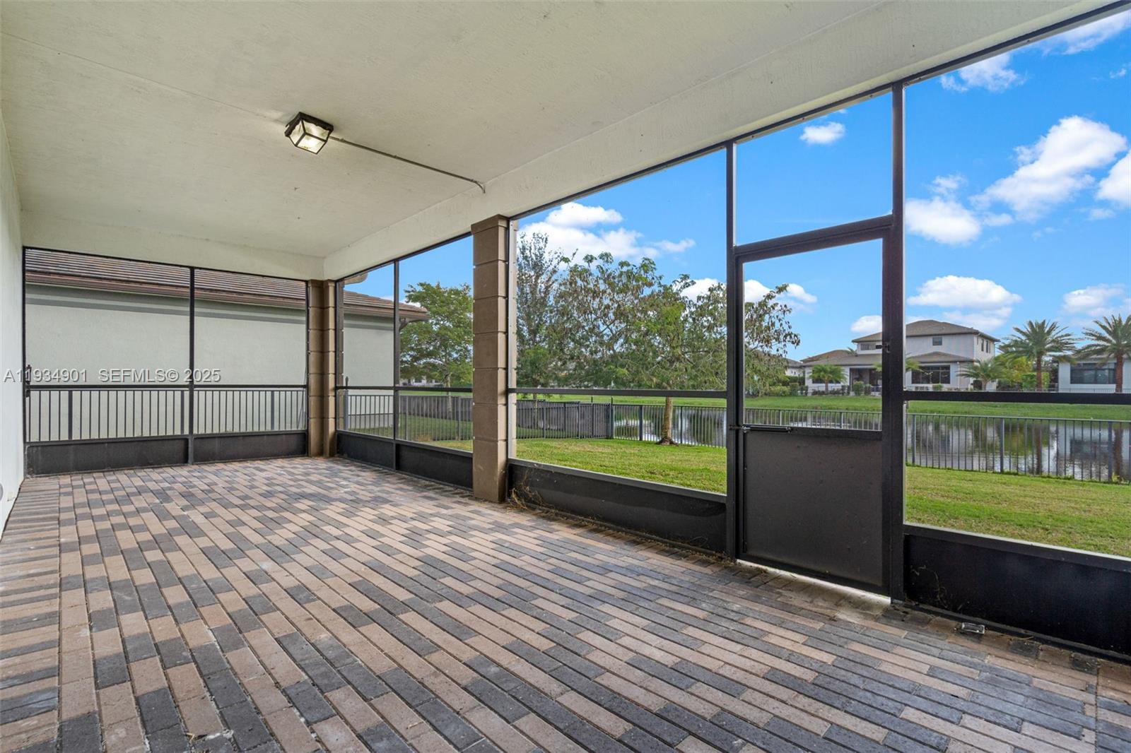 10870 Shore St Parkland, FL 33076